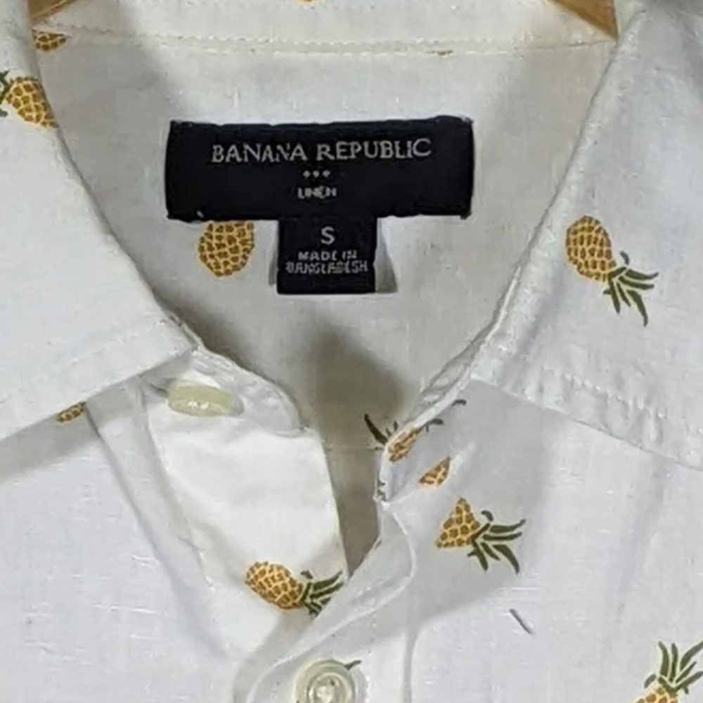 Banana Republic Men's Pineapple Print Linen & Cotton Blend Button Down - Small
